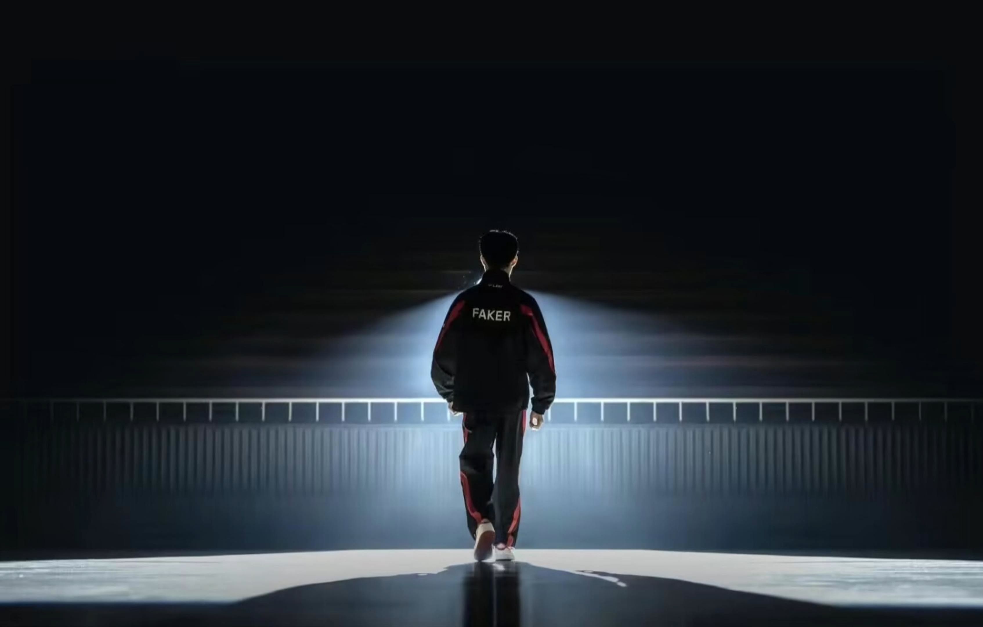 FPX发布赛前海报：决战德玛西亚之巅