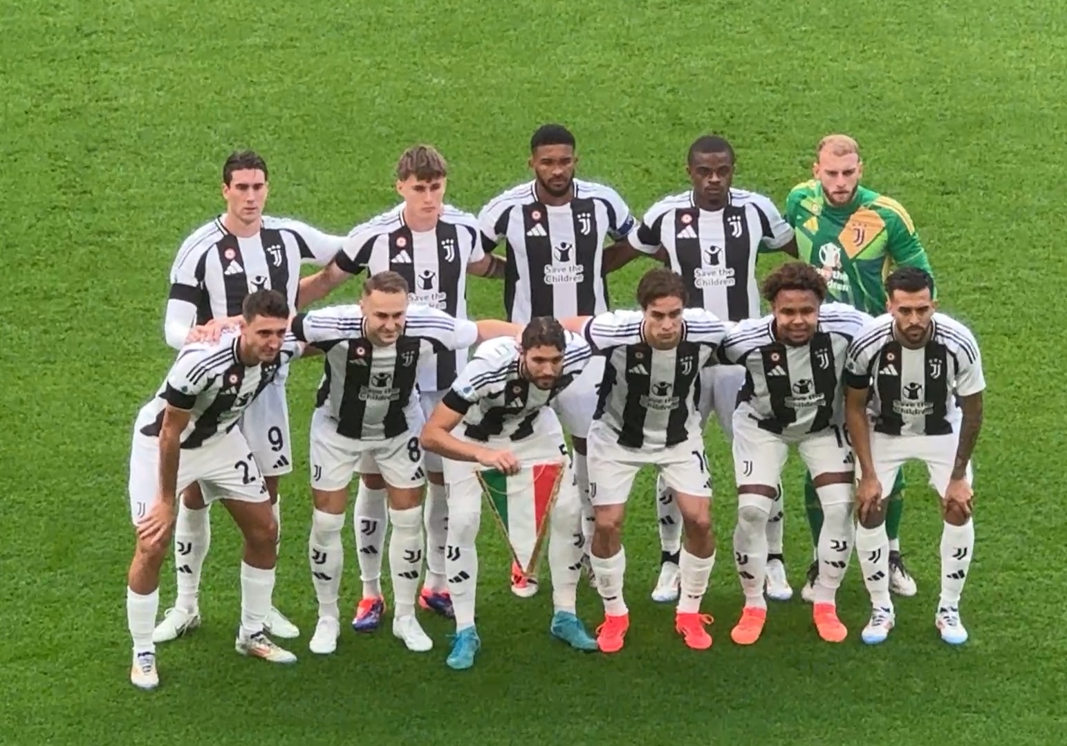 CSGO G2选手m0NESY比赛中卡bug又被喷