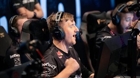 T1和EST比赛外网超过150万人观看，刷新MSI非淘汰赛历史纪录