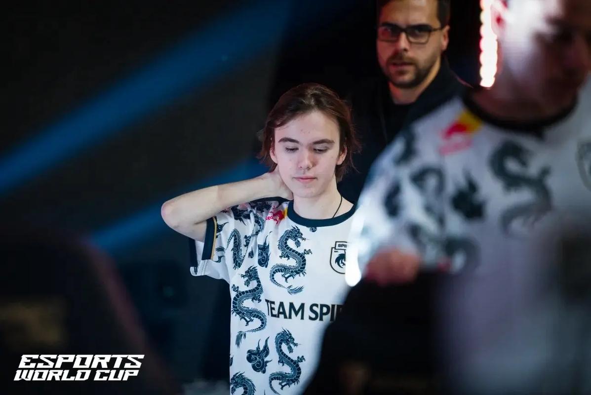 2025德杯24日赛果及25日赛程：FPX vs LNG，Doinb迎战老东家